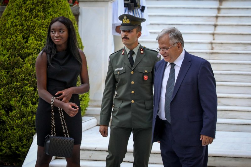 Η Ανίκ και ο Νέστωρας