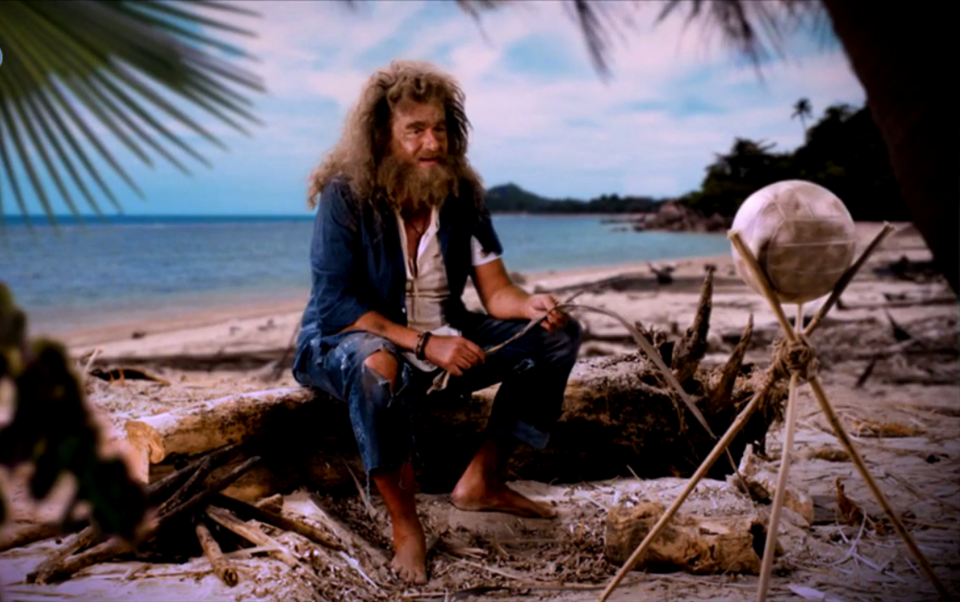 Καρέ από το τρέιλερ του Γιώργου Λιάγκα για τη νέα σεζόν στον ΣΚΑΙ