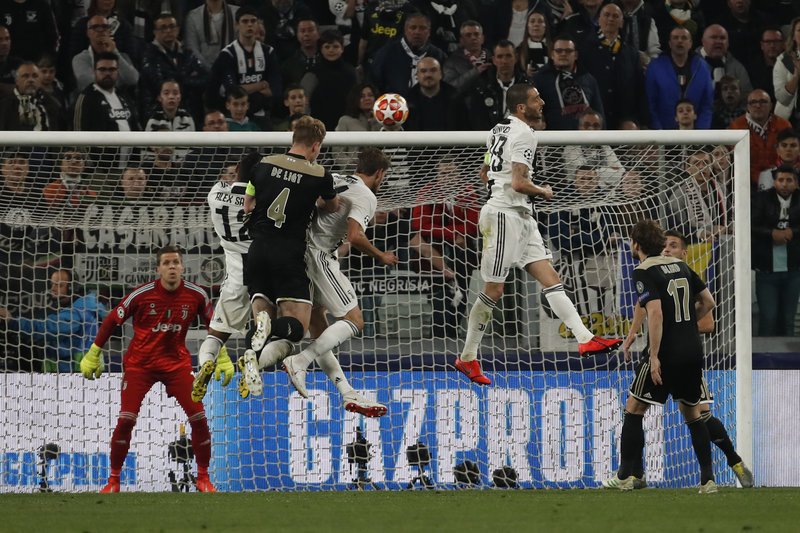 Το 2-1 του Αγιαξ. Οι Ολλανδοί στους «4» και η Γιουβέντους στο καναβάτσο