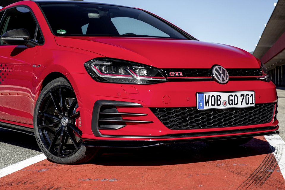 Στην ελληνική αγορά το ισχυρό VW Golf GTI TCR