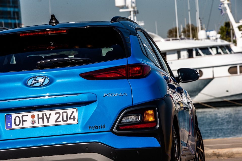To compact SUV της Hyundai αποκτά μια νέα έκδοση με υβριδική τεχνολογία