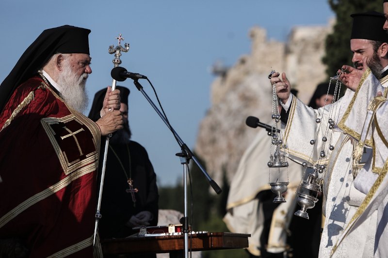 Ο Αρχιεπίσκοπος Αθηνών και πάσης Ελλάδος Ιερώνυμος,