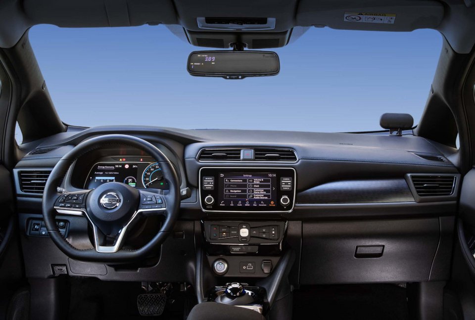Nissan & Taxiplon κυκλοφορούν το πρώτο αμιγώς ηλεκτρικό ταξί