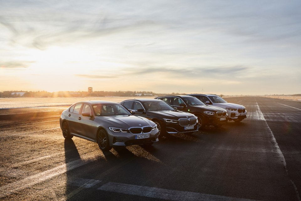 ηλεκτροκίνητες bmw