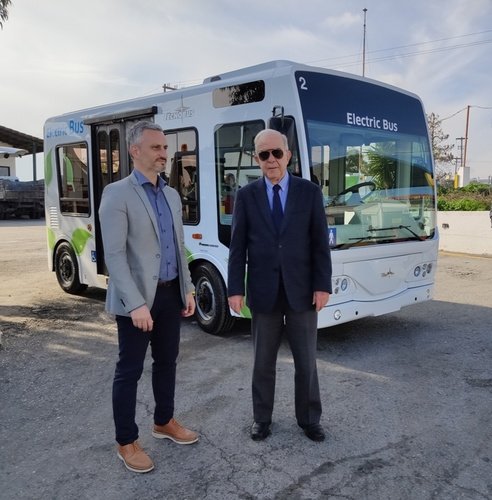 Ο Γιάννης Αναστασάκης και ο δήμαρχος Ηρακλείου, Βασίλης Λαμπρινός