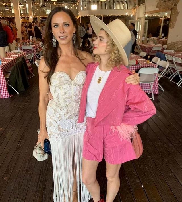 Η Μπάρμπαρα Μπους με την ηθοποιό Μέγκαν Φέργκιουσον