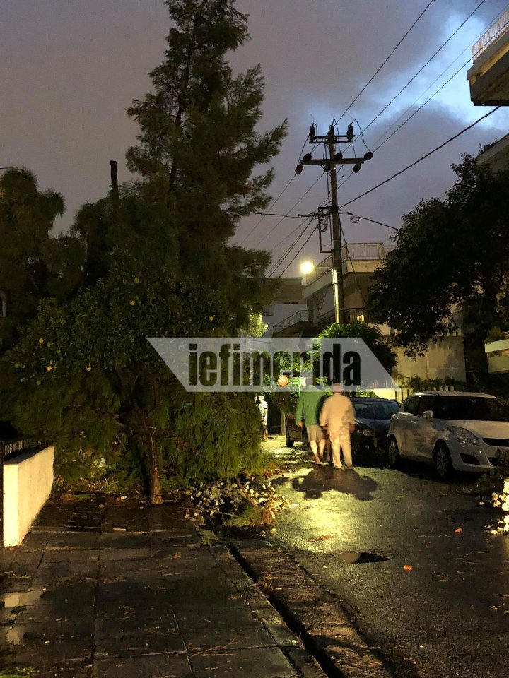 Μεγάλες καταστροφές στο Ηράκλειο Αττικής