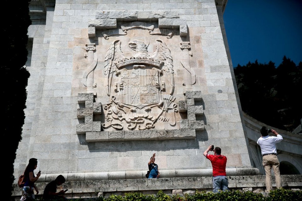 Εικόνα από το μαυσωλείο της κοιλάδας των Πεσόντων στην Ισπανία