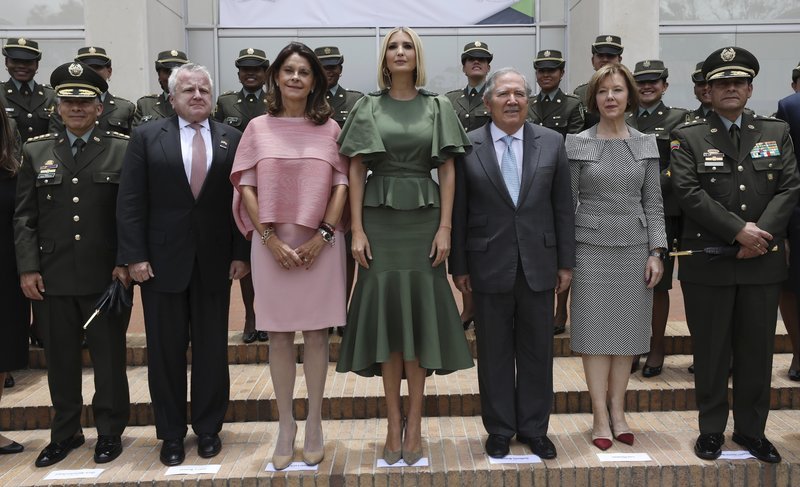 Η εμφάνιση της Ιβάνκα Τραμπ που σχολιάστηκε ποικιλοτρόπως