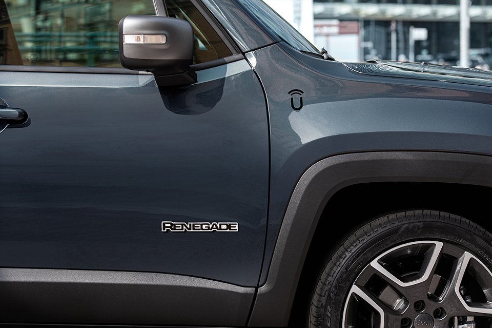 Jeep Renegade: Ανανεωμένο, με περισσότερες επιλογές συνδεσιμότητας