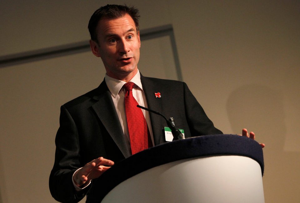 Σε αυστηρό ύφος η παρέμβαση Τζέρεμι Χαντ προς το Πεκίνο