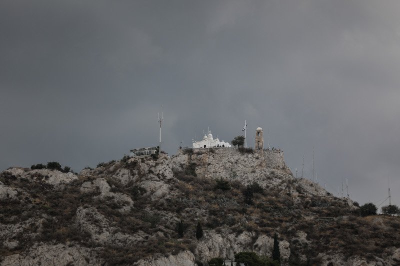 καιρός βροχή στην Αθήνα