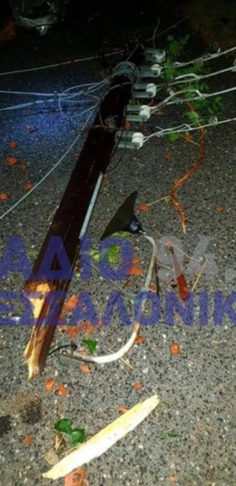 Στιγμιότυπα από τις καταστροφές που προκάλεσε η κακοκαιρία στη Χαλκιδική