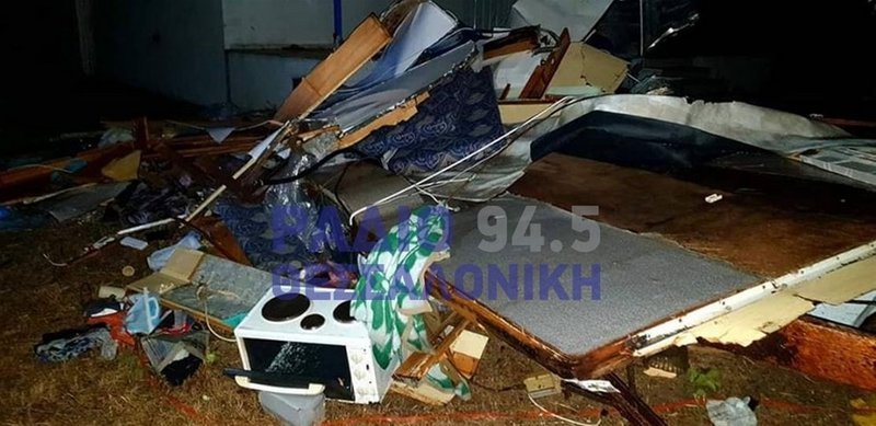 Στιγμιότυπα από τις καταστροφές που προκάλεσε η κακοκαιρία στη Χαλκιδική