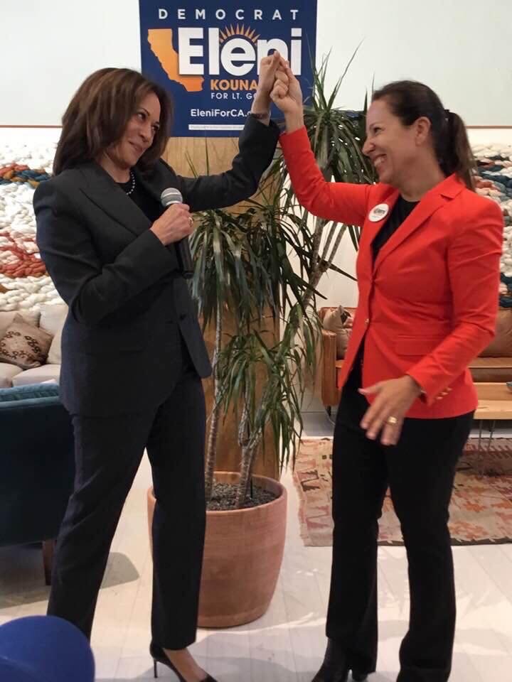 Η Ελένη Τσακοπούλου- Κουναλάκη με την Καμάλα Χάρις στην εκστρατεία της Ελληνοαμερικανίδας για την πολιτεία της Καλιφόρνια