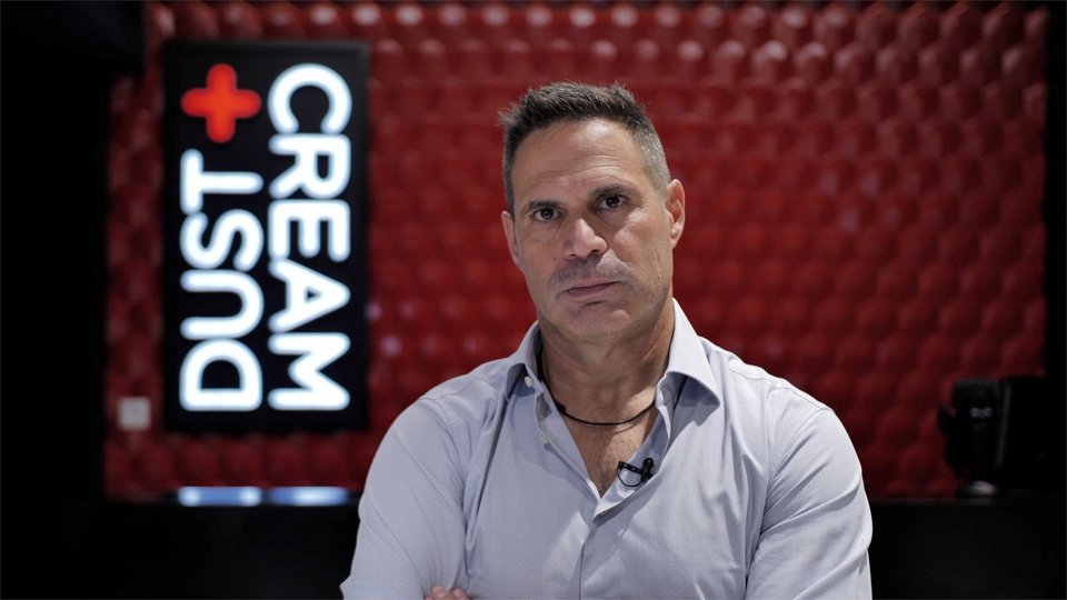 Λέανδρος Καρακατσάνης, Πρόεδρος &amp; Διευθύνων Σύμβουλος Dust &amp; Cream