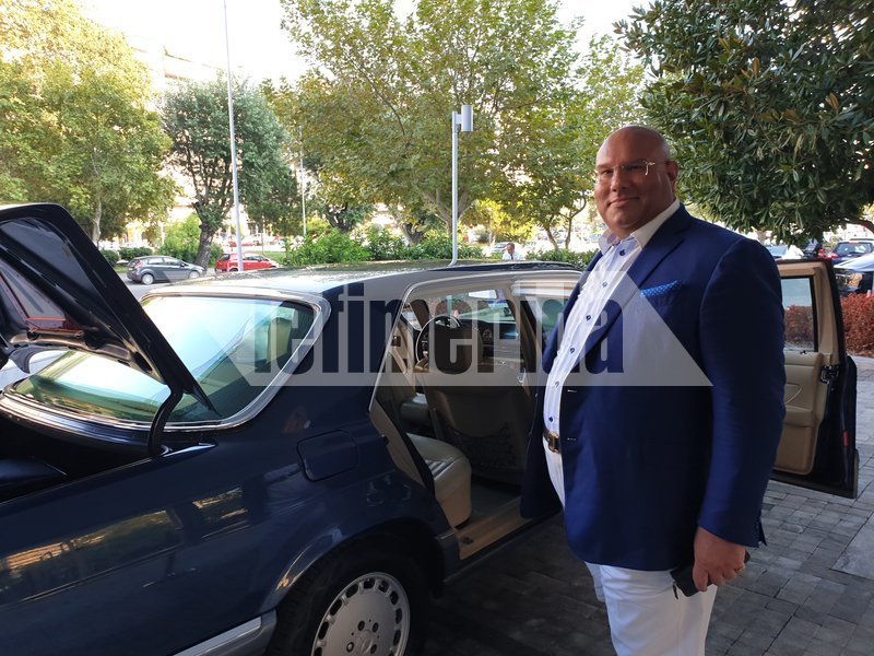 Το αυτοκίνητο με τον σημερινό του ιδιοκτήτη Νικόλαο Τριμμάτη