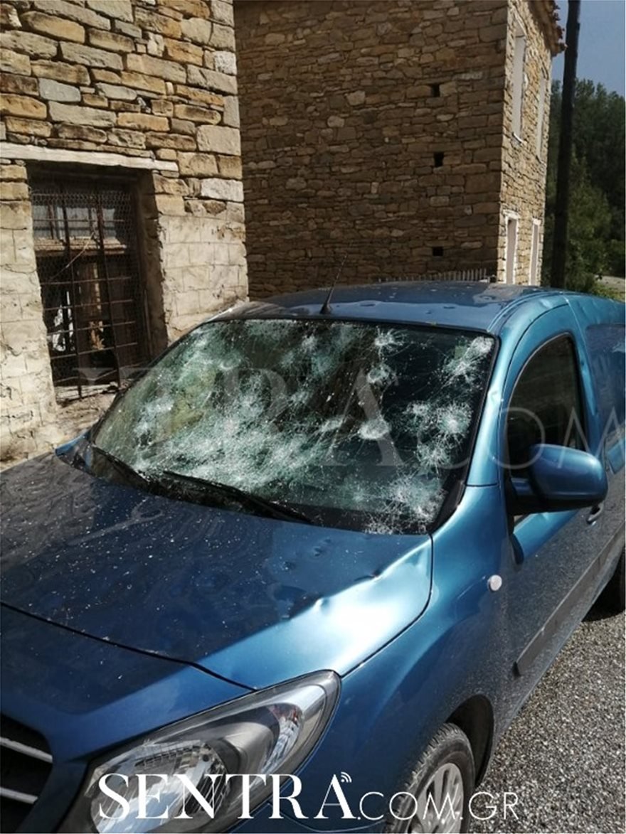 Χαλάζι στην Καστοριά/ Φωτογραφία: Sentra.com.gr