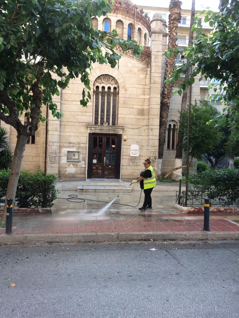 Κυριακάτικη καθαριότητα στο Μεταξουργείο από τον Δήμο Αθηναίων