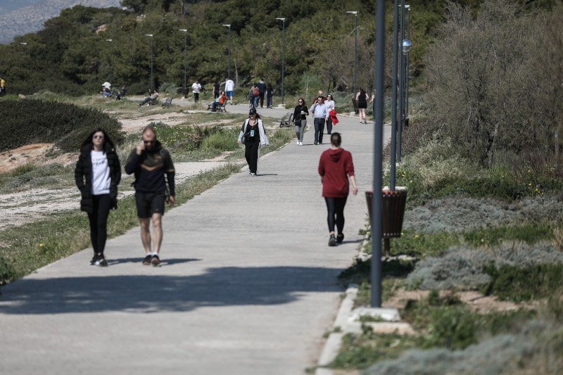 Βόλτα στο Καβούρι/ Φωτογραφία: Eurokinissi