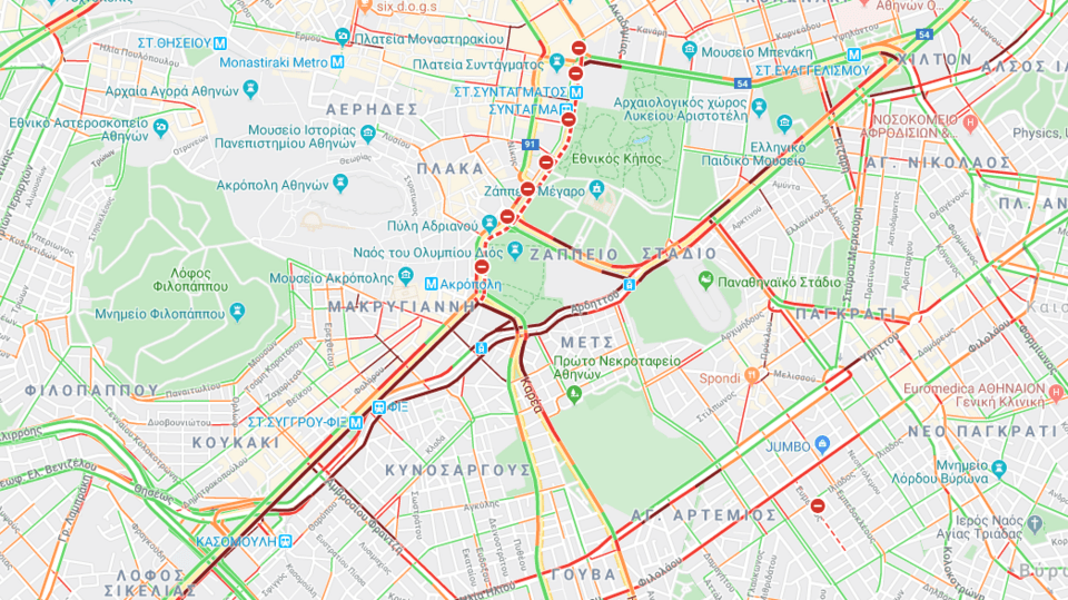 Η κίνηση στους δρόμους το πρωί της Παρασκευής