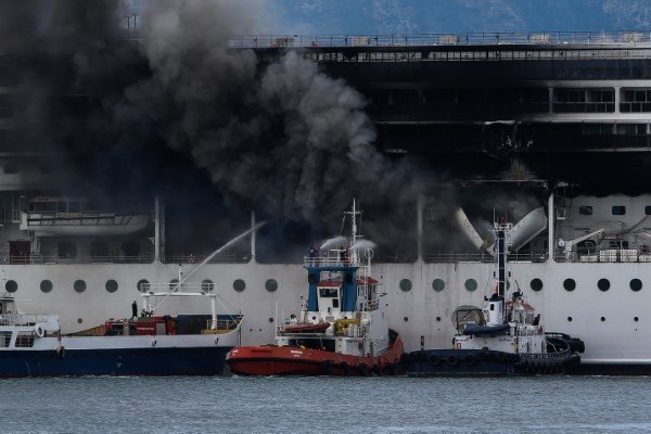 Μέχρι στιγμής δεν έχουν γίνει γνωστά τα αίτια που προκάλεσαν τη φωτιά -Φωτογραφία: EUROKINISSI/ΣΤΑΜΑΤΗΣ ΚΑΤΑΠΟΔΗΣ