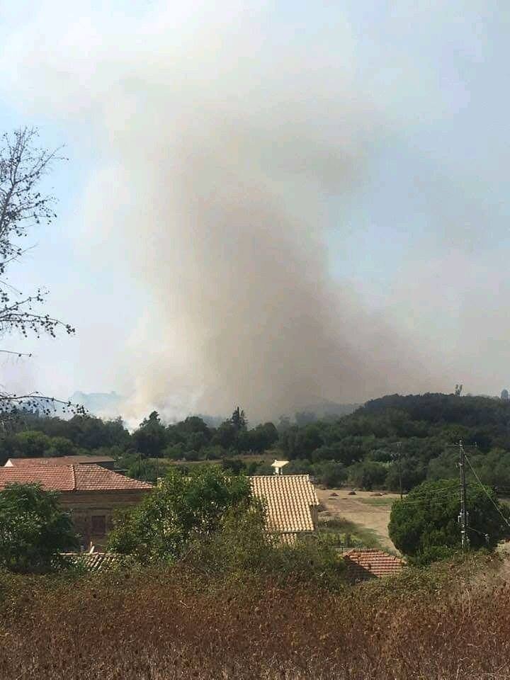 Μεγάλη φωτιά στην Κέρκυρα, εκκενώνονται δύο χωριά -Φωτογραφία: korfutv