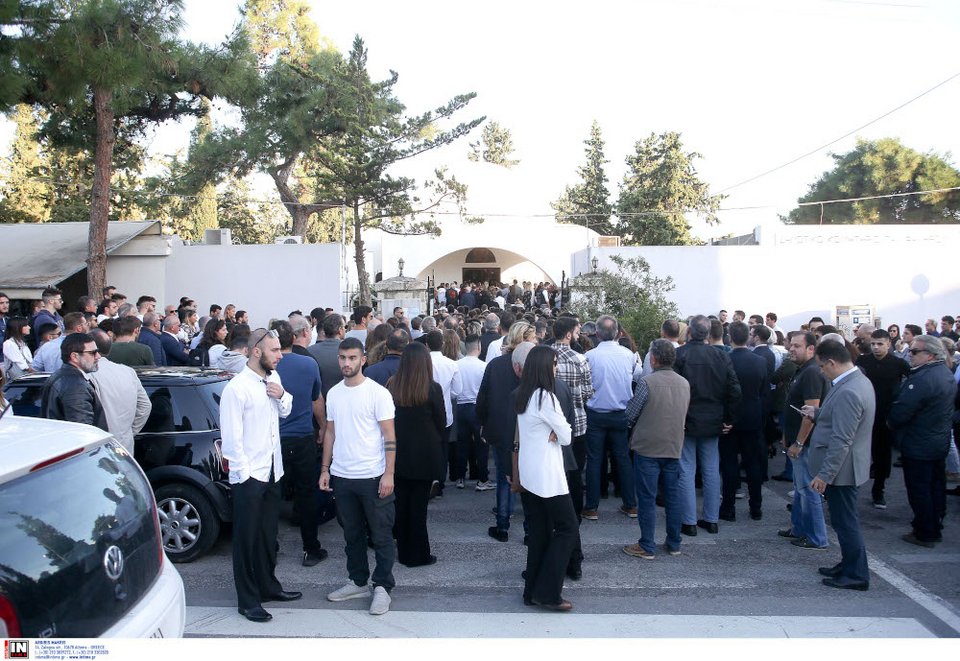 κηδεία αδαμάντιου μαντη