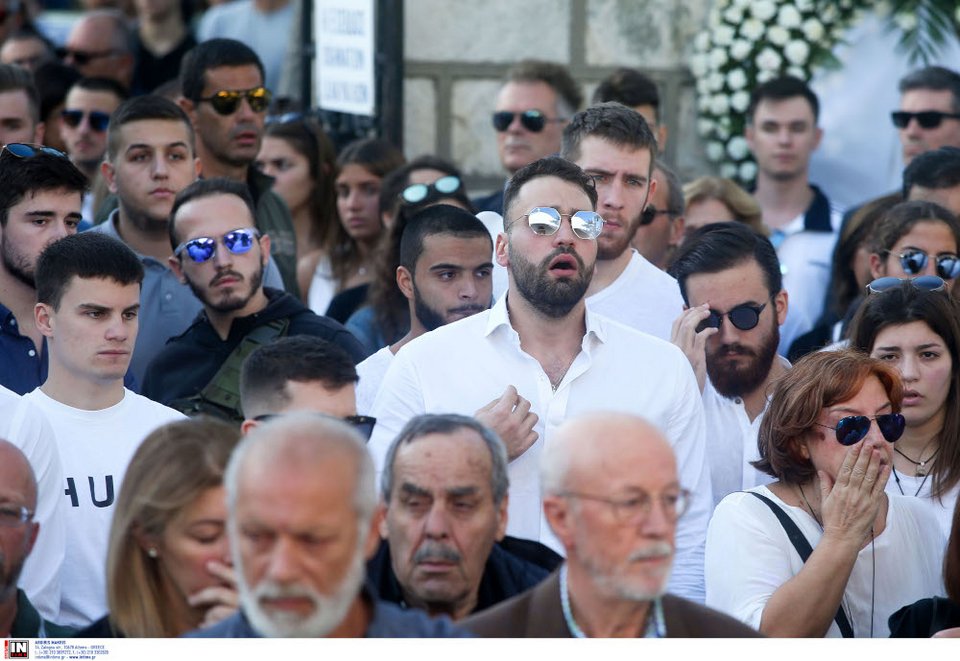 κηδεία αδαμάντιου μαντη