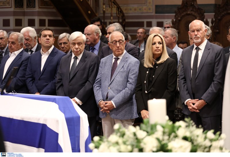 Η κηδεία του Αντώνη Λιβάνη