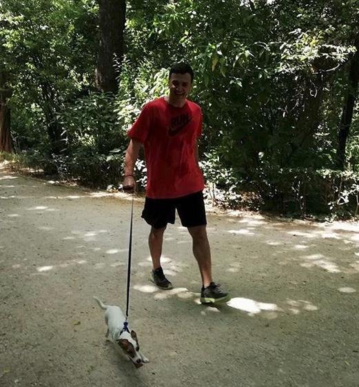 Ο Βασίλης Κικίλιας τρέχει με τον σκύλο του