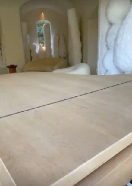 Κιμ Καραντάσιαν: Ψυχρός και άσχημος ο χριστουγεννιάτικος στολισμός