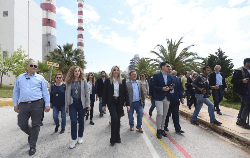Η Φώφη Γεννηματά στο εργοστάσιο της ΔΕΗ στο Λαύριο