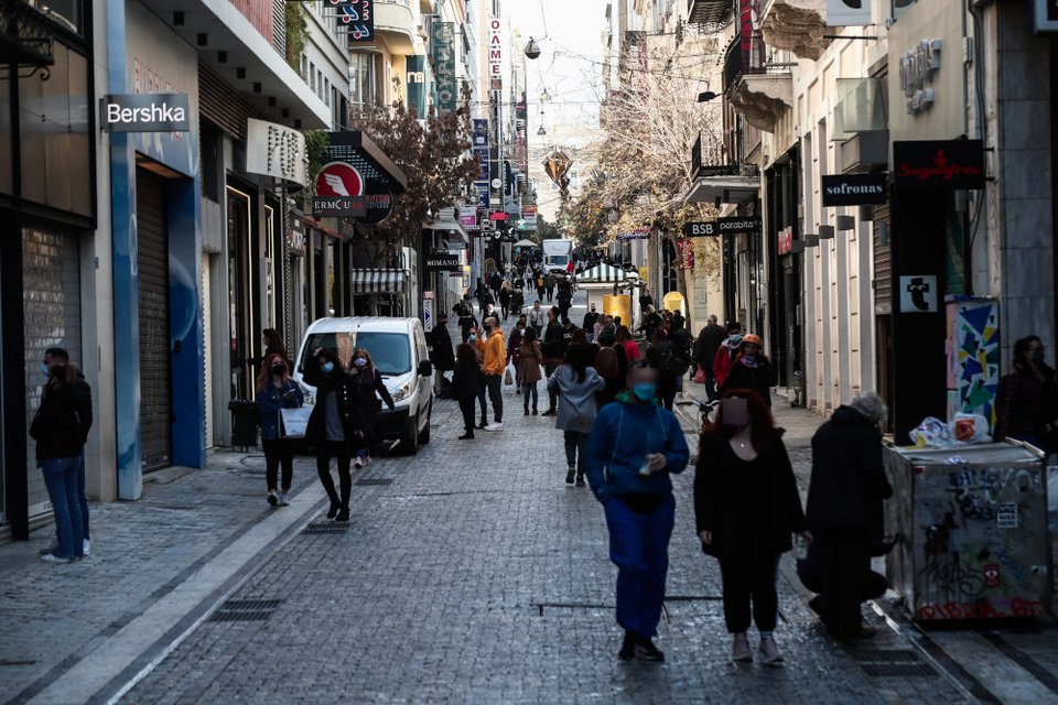 Σχετικά αυξημένη η κίνηση στο κέντρο της Αθήνας
