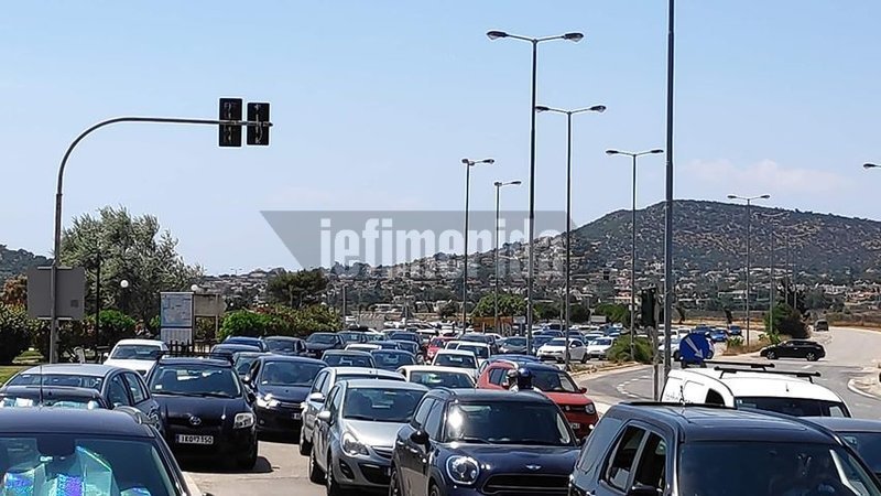 Κίνηση στους δρόμους προς τις παραλίες