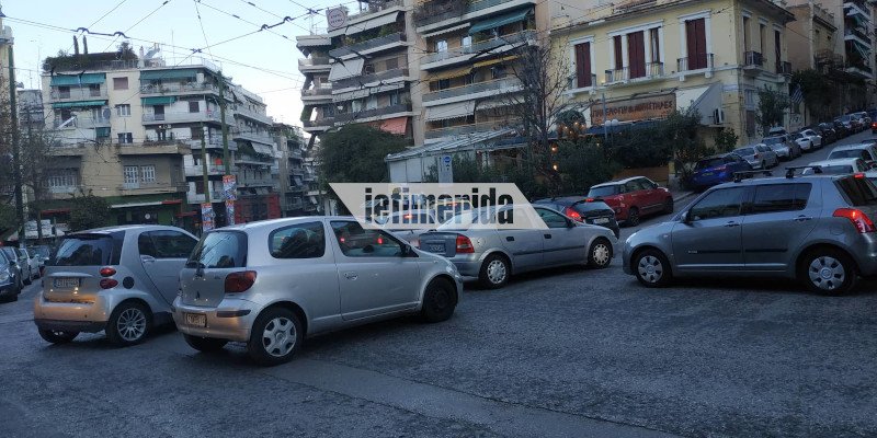Ανοχή στην ελεγχόμενη στάθμευση από τη Δημοτική Αστυνομία
