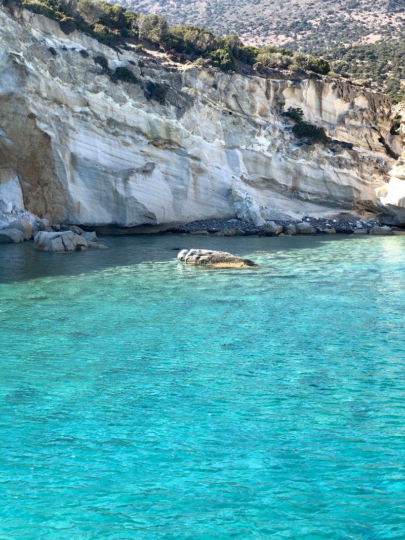 Το Κλέφτικο αποτελεί σήμα κατατεθέν της Μήλου.