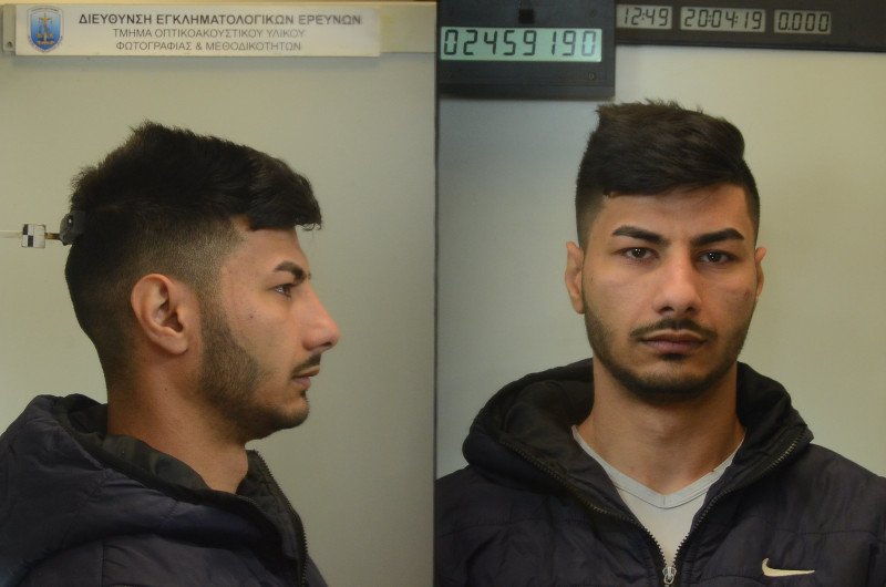 35) (επ.) RADULESCU (ον.) Iordan του Vasili και της Stefania γεν . 4-12-1995 στη Ρουμανία