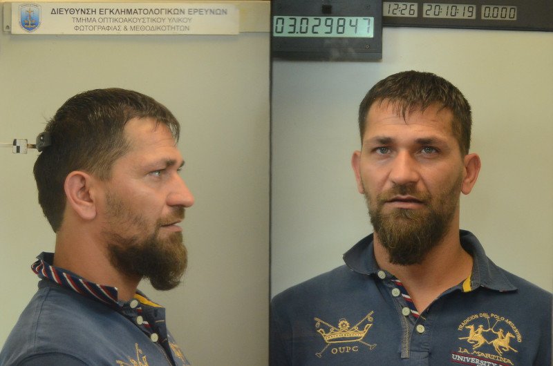 44) (επ.) ZENELI (ον.) Klodjan του Rexh και της Elmaze, γεν. 01-01-1985 στην Αλβανία