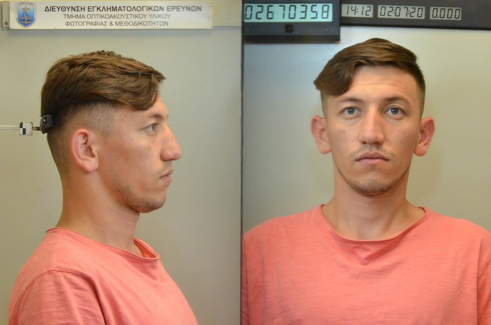 54) (επ.) SADAT (ον.) Farid του Qandagha και της Allahgul , γεν. 26-03-1999 στο Αφγανιστάν