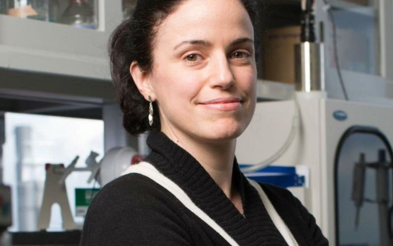 Η Ελληνίδα καθηγήτρια του Κολούμπια Ελίζα Κονοφάγου