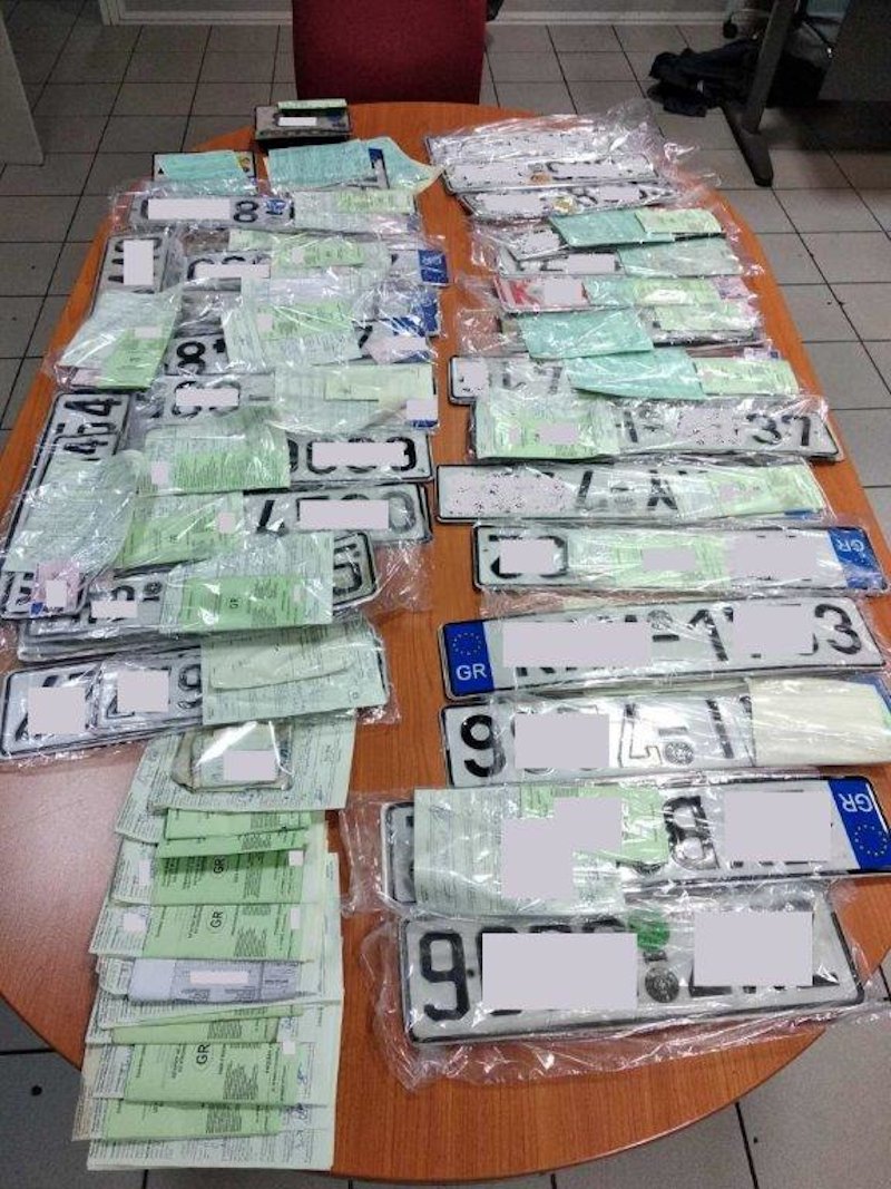 Πινακίδες και διπλώματα που αφαιρέθηκαν από τους κοντράκηδες