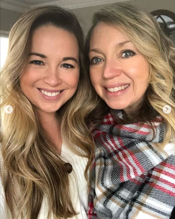 Η Μπριάνα με τη μητέρα της
