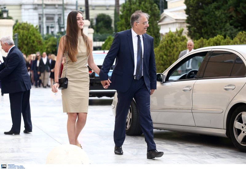 Ο Τάκης Θεοδωρικάκος μαζί με την κόρη του