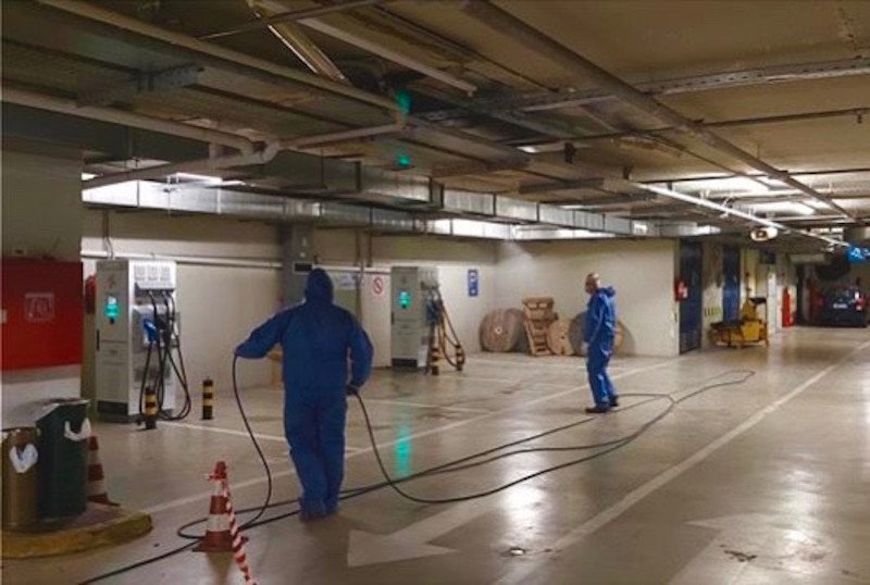 Απολύμανση στους χώρους στάθμευσης της Βουλής