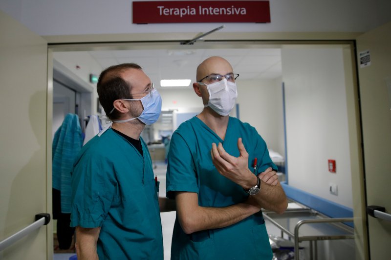 Οι γιατροί κάνουν ότι είναι ανθρωπίνως δυνατό για να σώσουν τους ασθενείς