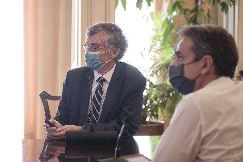 κορωνοϊός Κυριάκος Μητσοτάκης και Τσιόρας σε τηλεδιάσκεψη με περιφερειάρχες