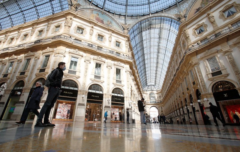 Άδεια η γκαλερί Vittorio Emanuele στο Μιλάνο