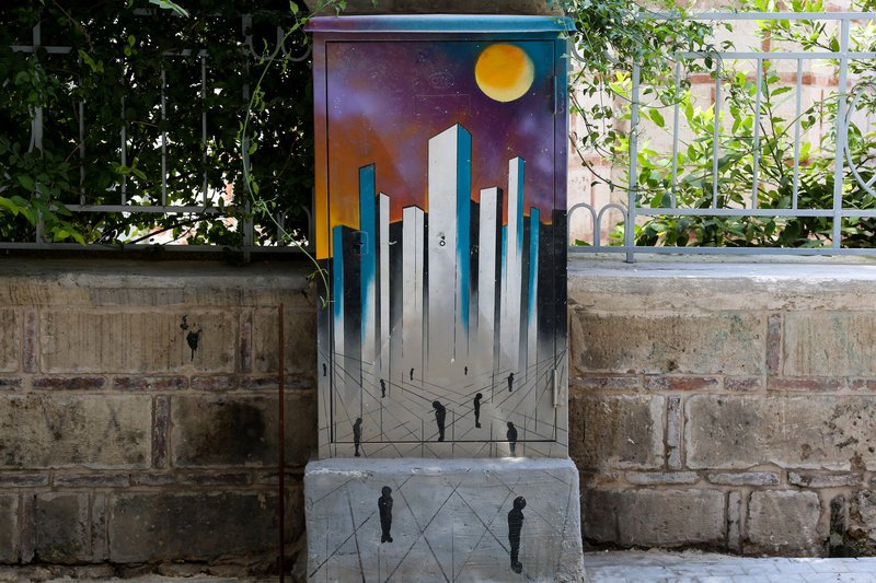 Καλλιτεχνική όψη πήραν κουτιά του ΟΤΕ στο κέντρο της Αθήνας