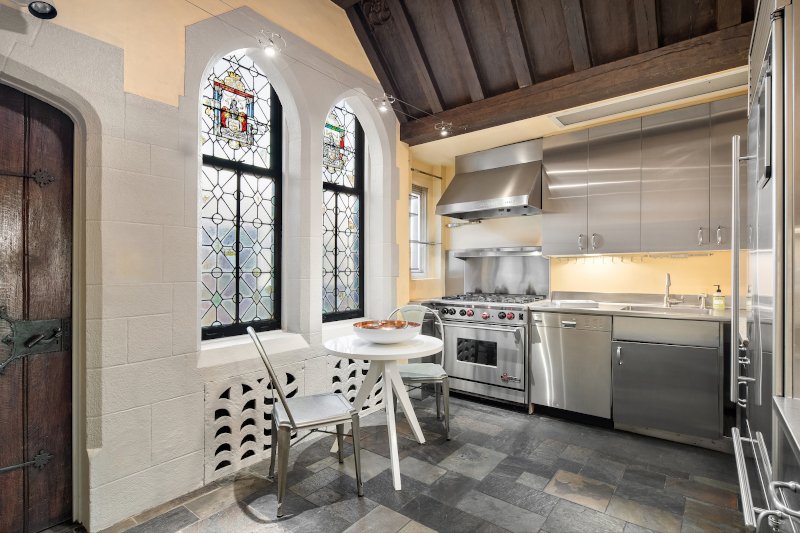 Η κουζίνα νέας κατοικίας Giorgio Armani